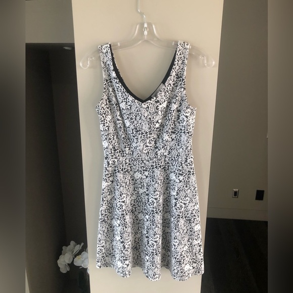 Cut out Mini Dress - Picture 1 of 6